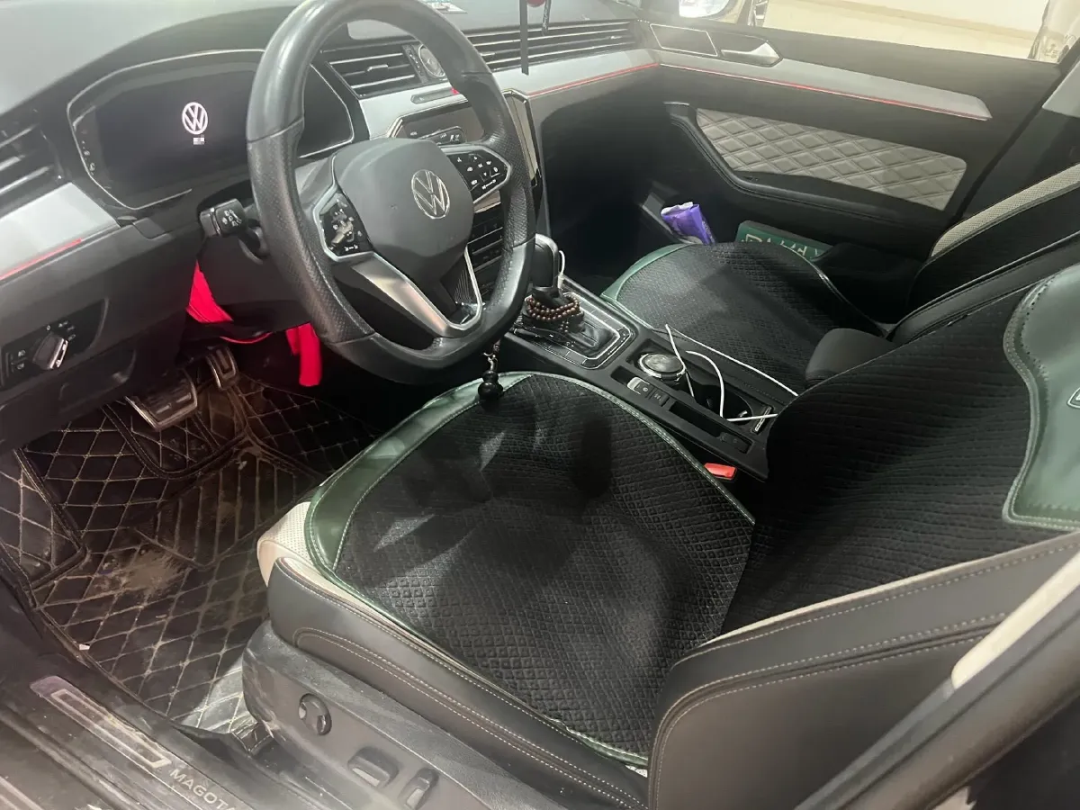 2020 Volkswagen Magotan 2.0T 186HP L4 7DCT,autocango,china used car exporter,china ev exporter,chinese used car exporter,chinese used ev exporter