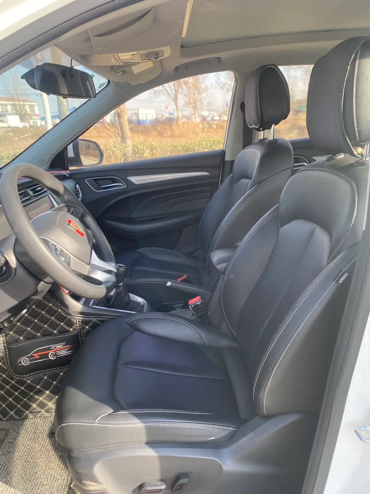 2018 ROEWE RX3 thumbnail 3