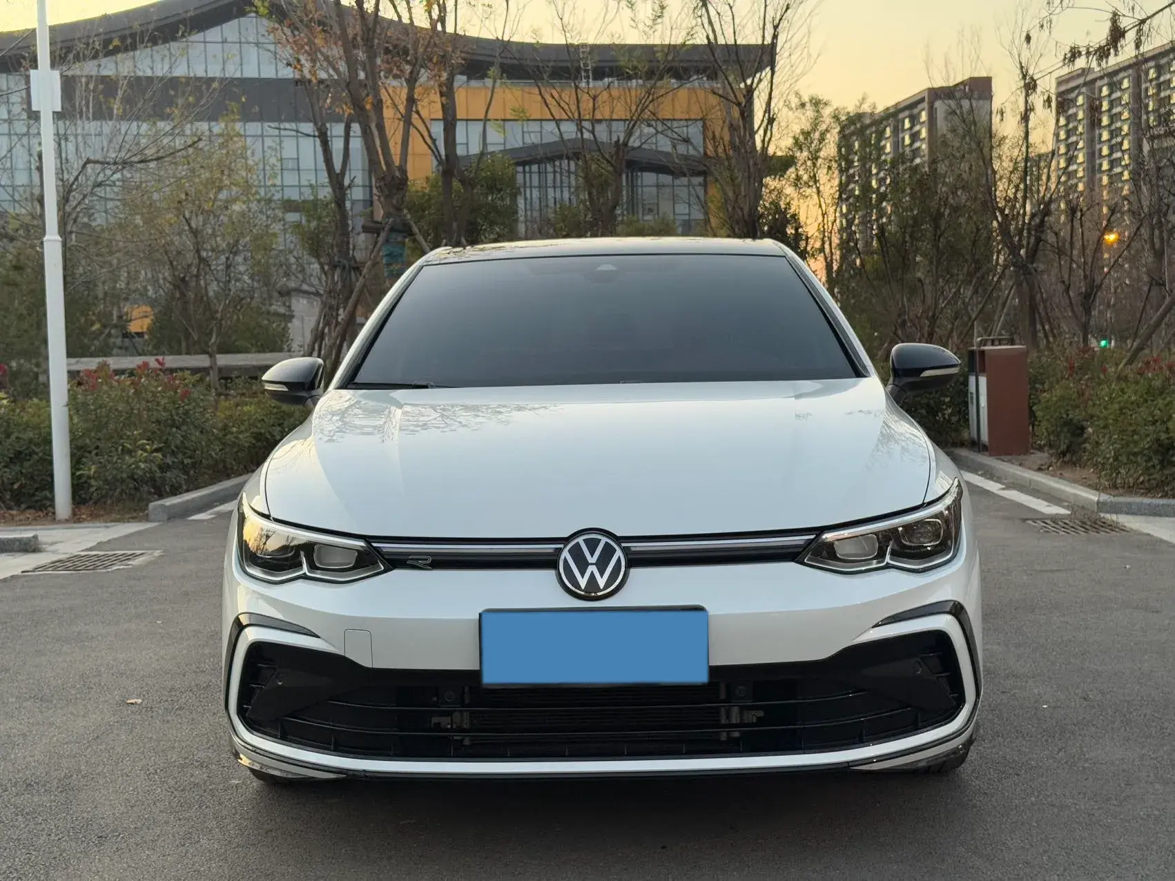 2021 VOLKSWAGEN GOLF thumbnail 2