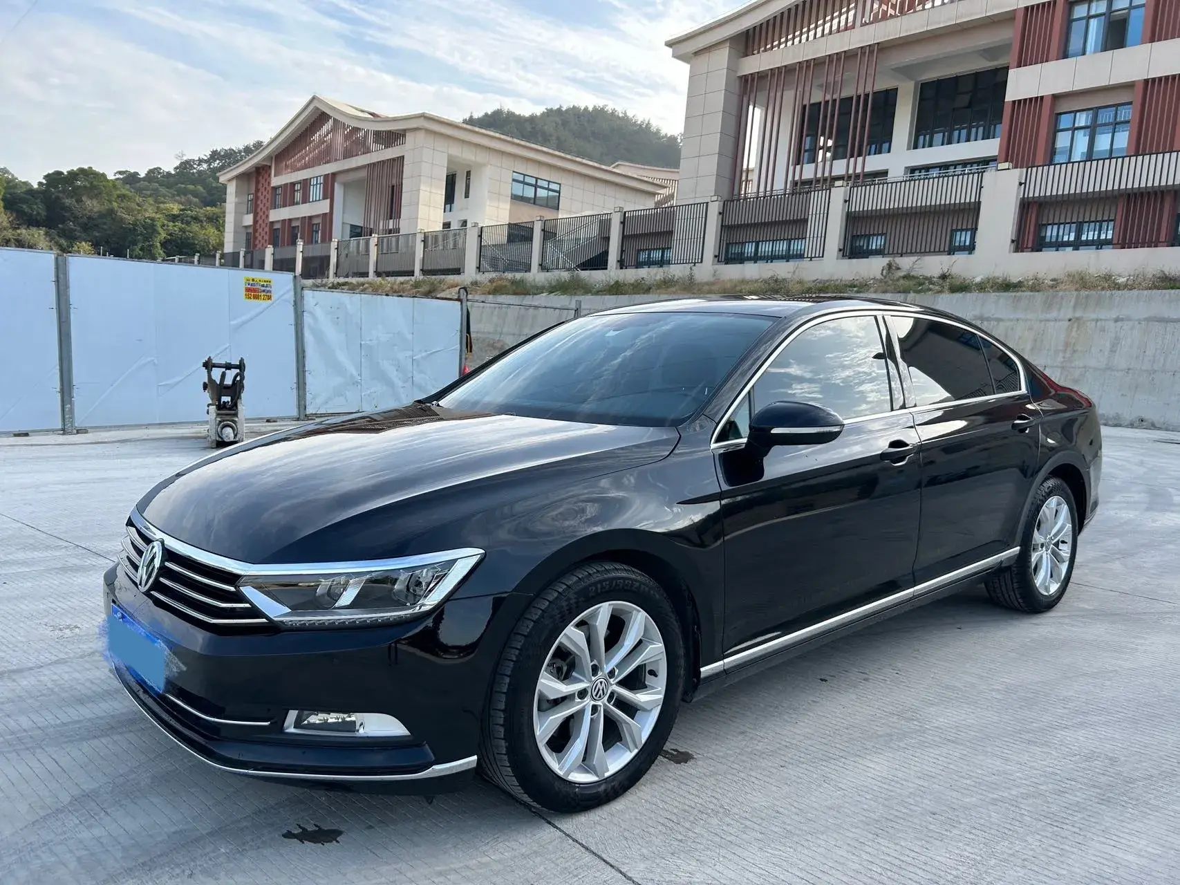 2019 VOLKSWAGEN MAGOTAN view 1