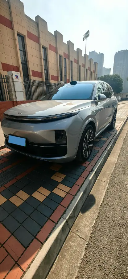 2024 Li L8 Range Extended 154HP REEV 52.3KWH