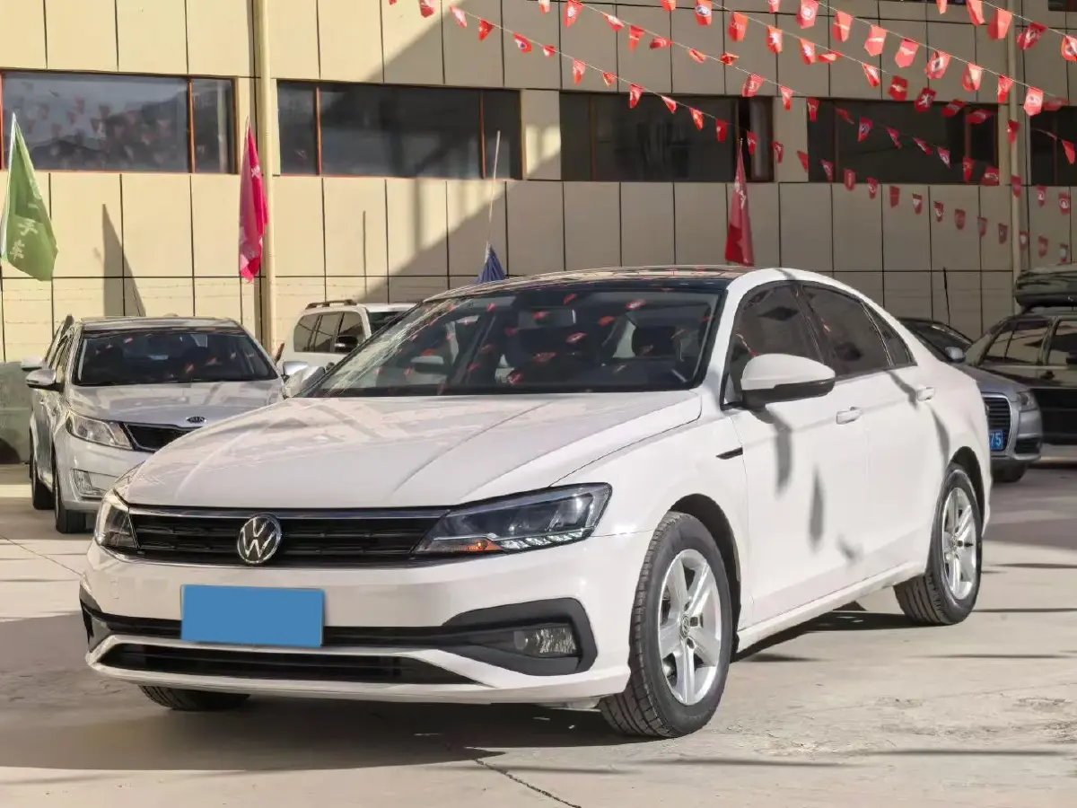 2021 Volkswagen Lamando 1.4T 131HP L4 7DCT