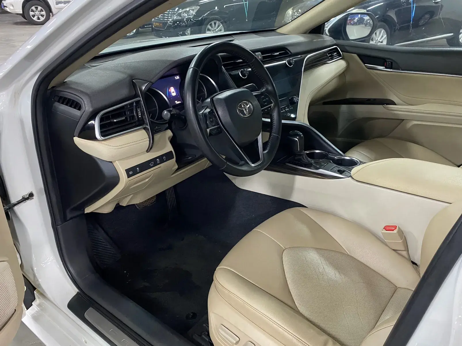 2019 TOYOTA CAMRY thumbnail 4