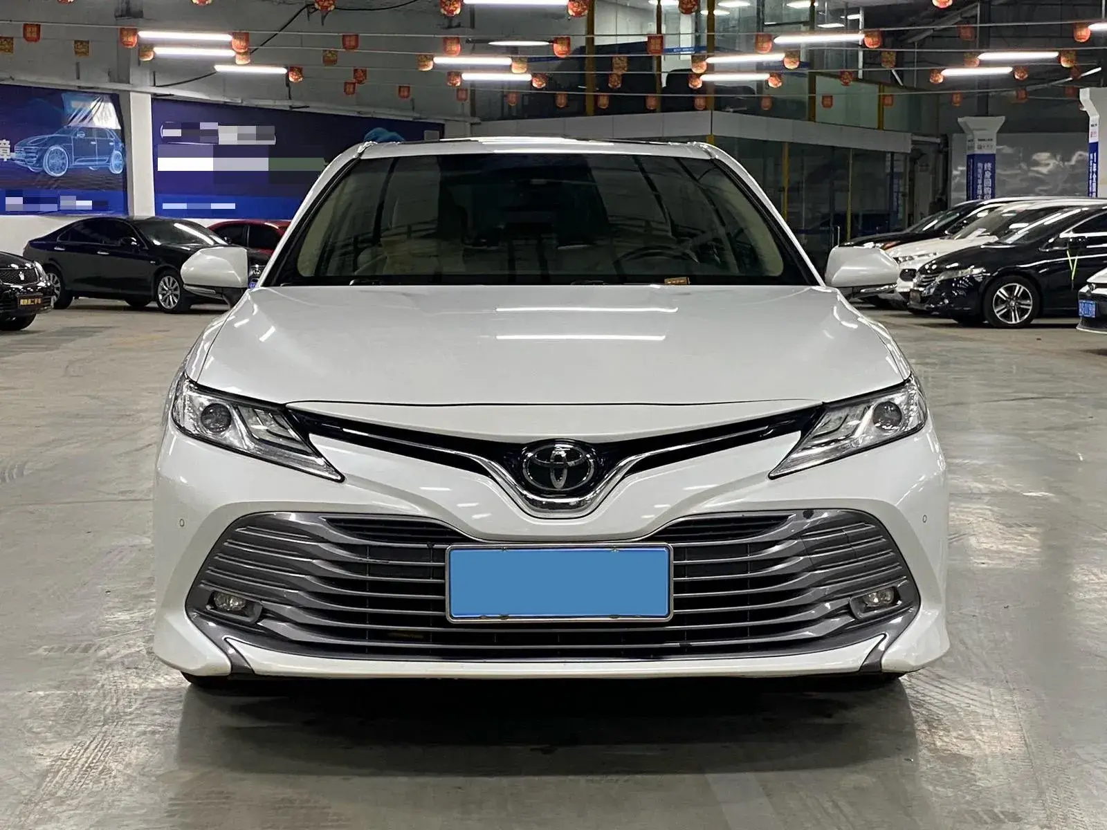 2019 TOYOTA CAMRY thumbnail 2