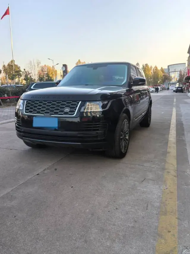 2021 Land Rover Range Rover 3.0T 400HP L6 8AT