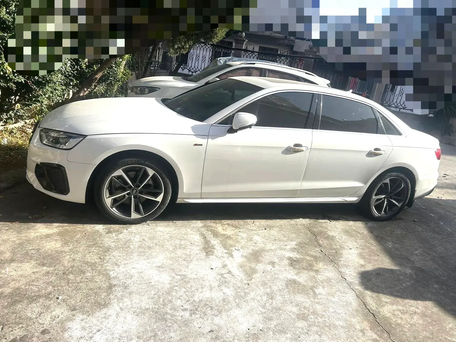 2022 AUDI A4L thumbnail 2