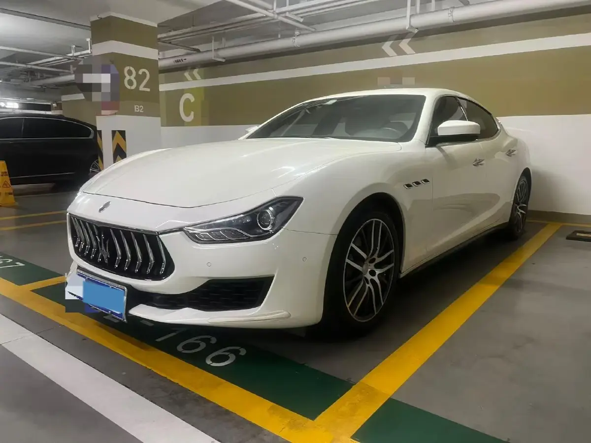 2018 Maserati Ghibli 3.0T 350HP V6 8AT