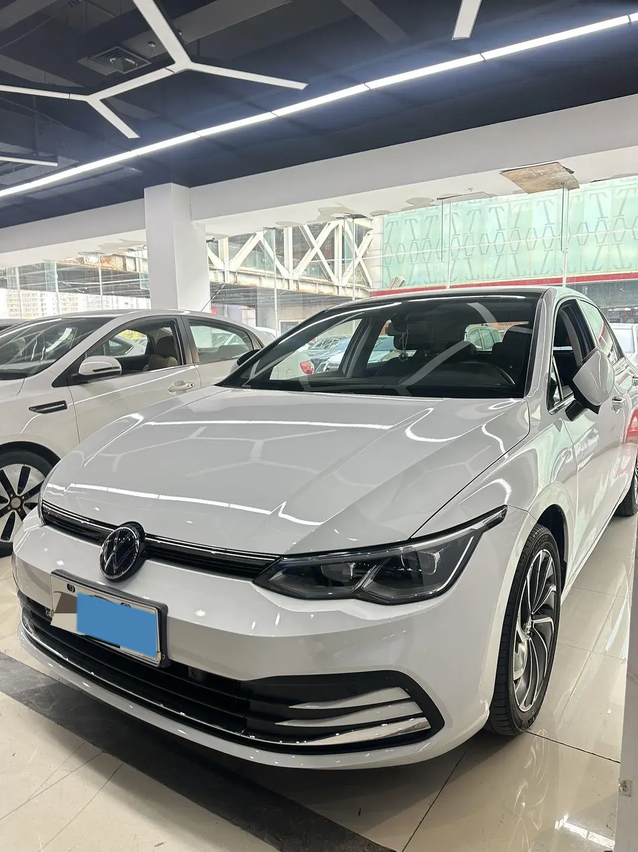 2021 VOLKSWAGEN GOLF view 1