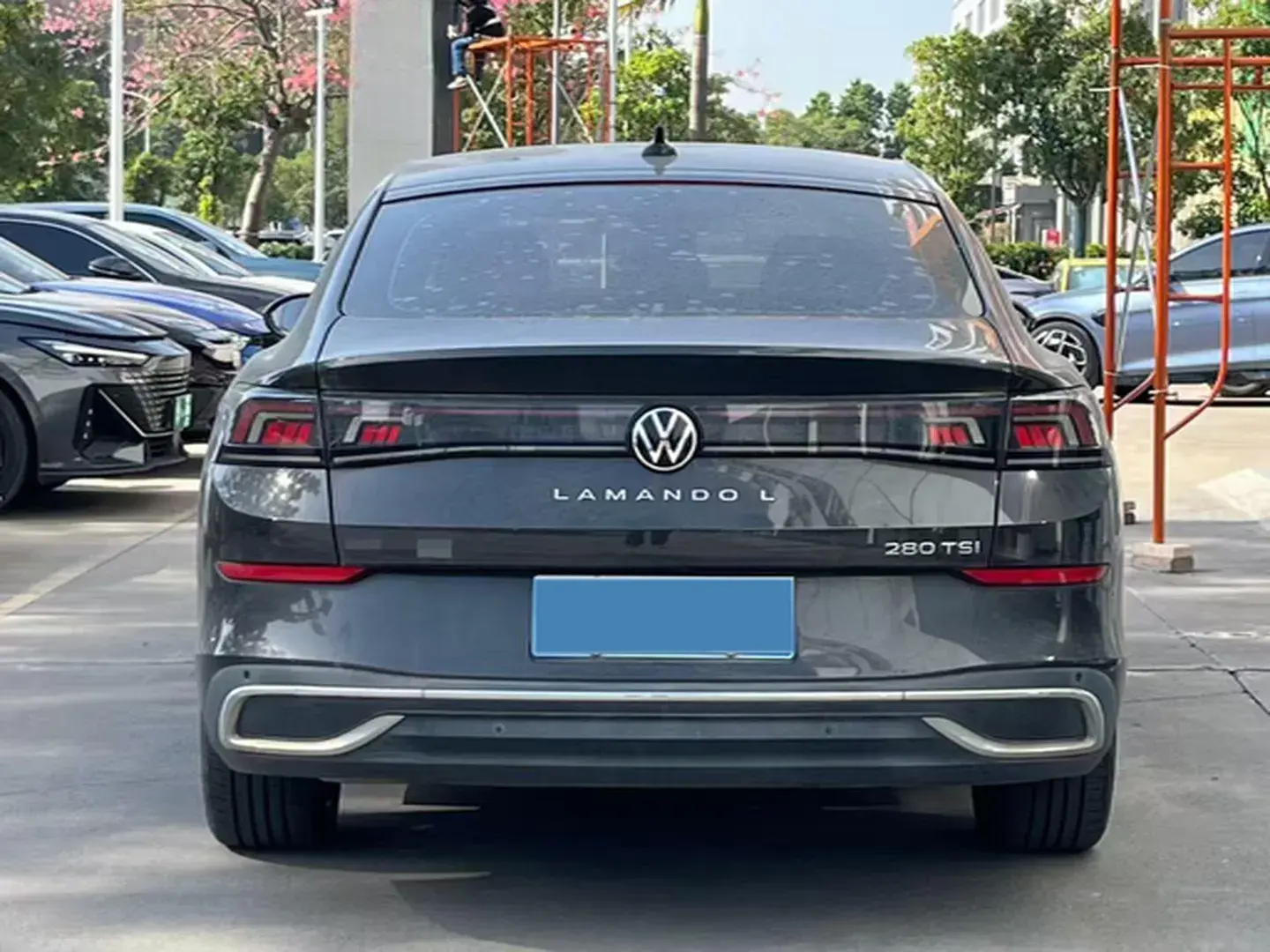 2023 VOLKSWAGEN LAMANDO thumbnail 3