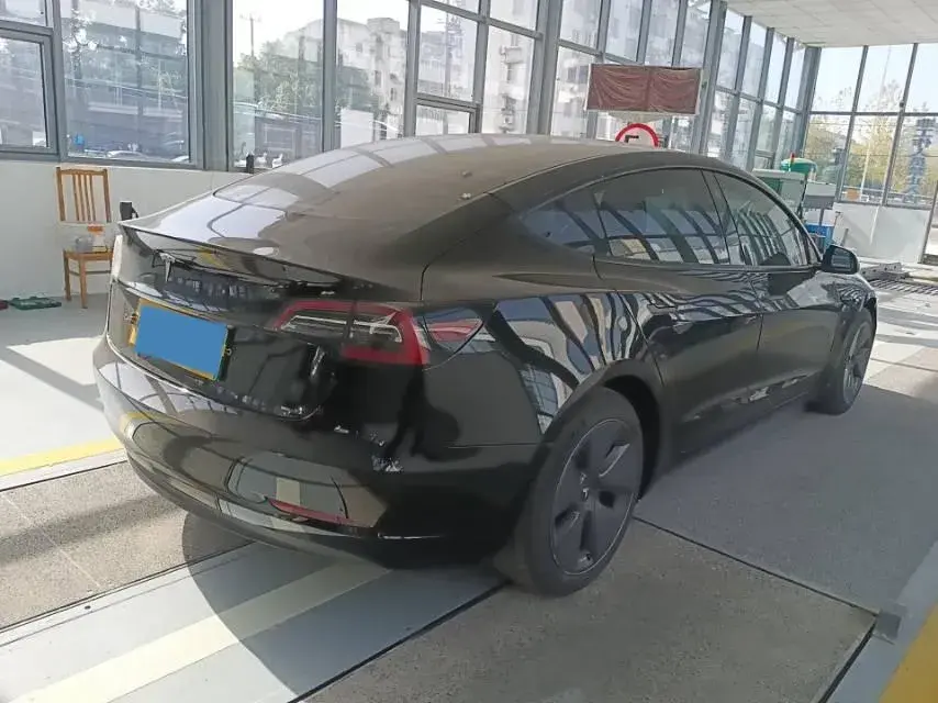 2022 TESLA MODEL thumbnail 4