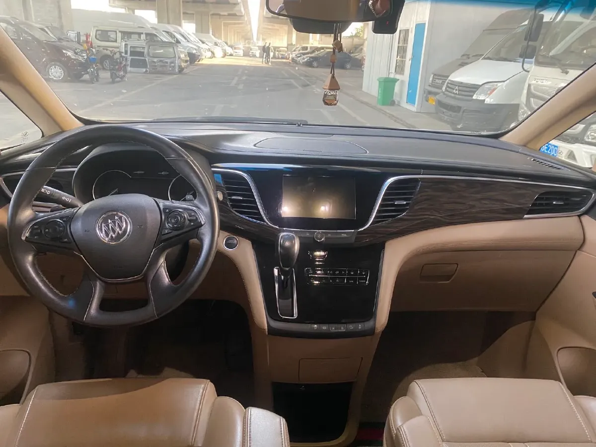 2018 Buick GL8 2.0T 260HP L4 6AT,autocango,china used car exporter,china ev exporter,chinese used car exporter,chinese used ev exporter
