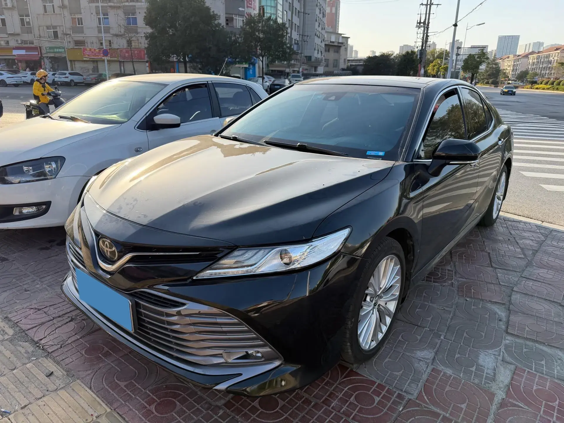 2019 TOYOTA CAMRY view 1