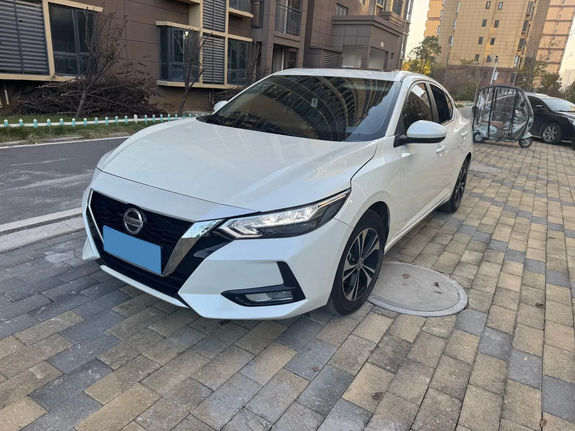 2023 NISSAN SYLPHY view 1