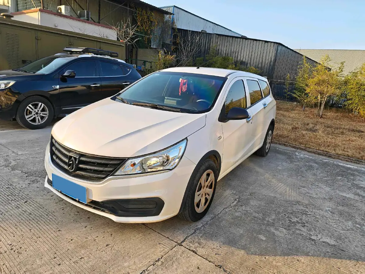 2017 BaoJun 310W 1.2L 82HP L4 6MT
