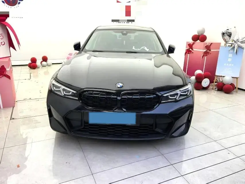 2023 BMW 3 thumbnail 3