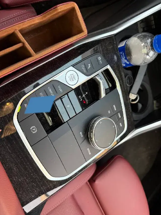 2023 BMW 3 thumbnail 2