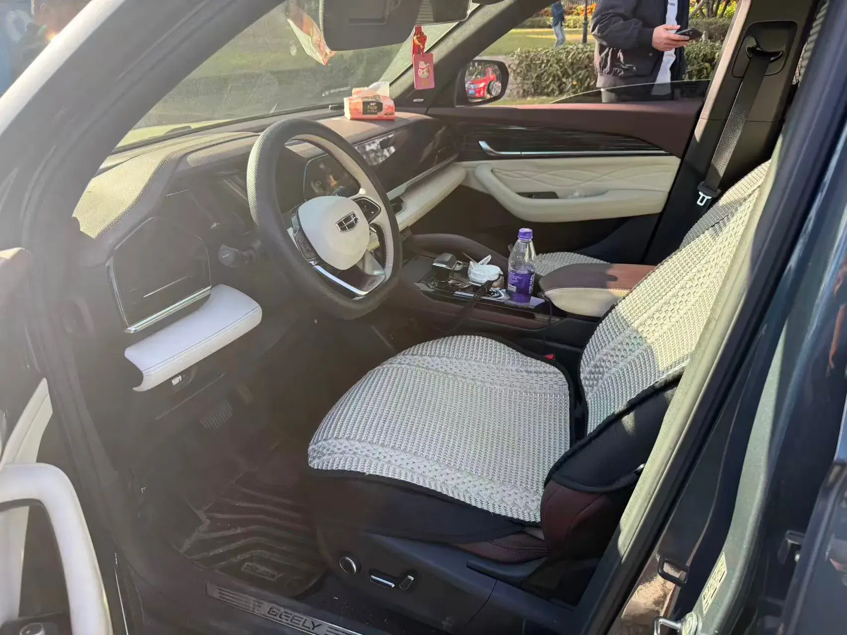 2021 GEELY MONJARO thumbnail 3