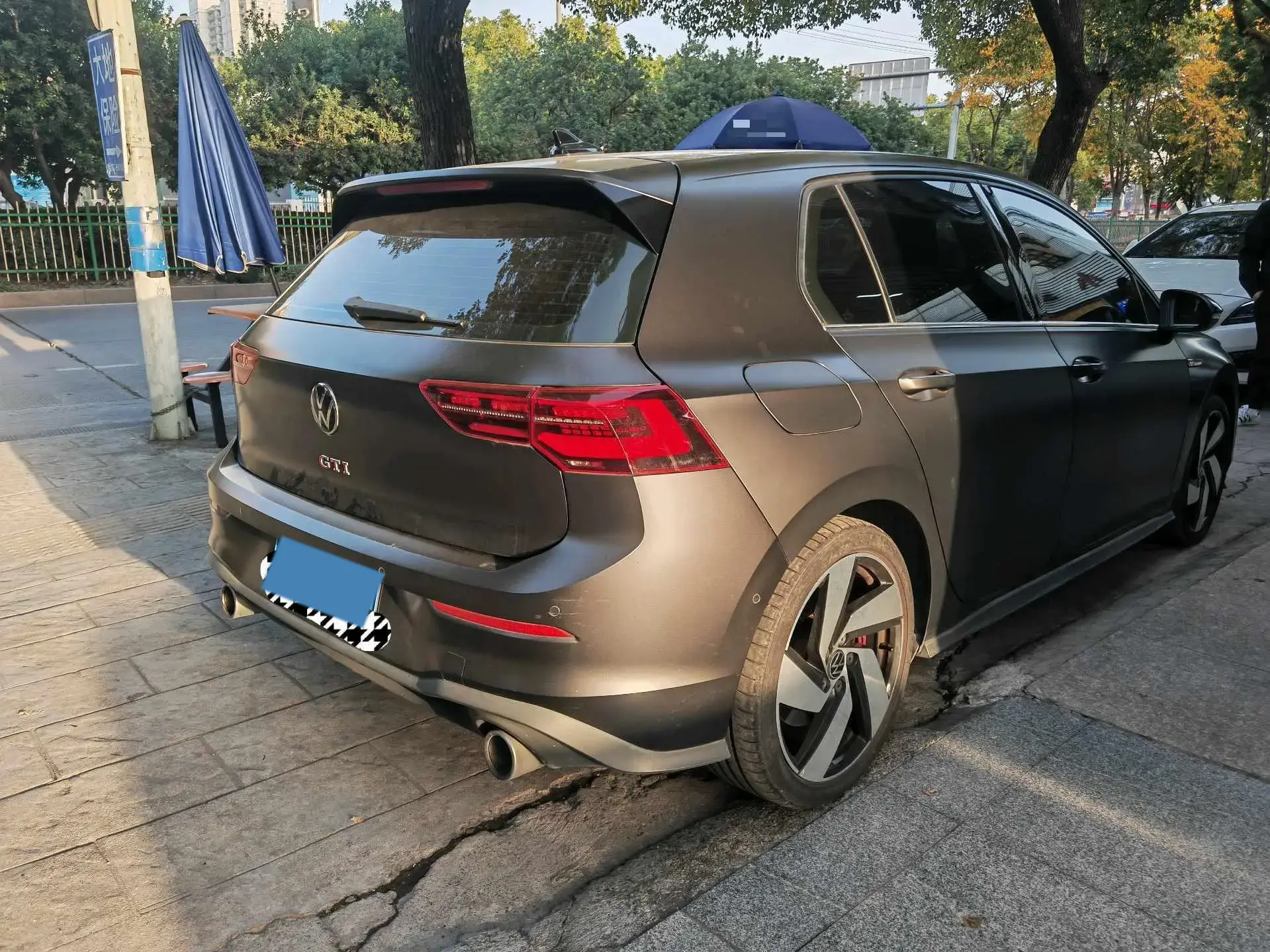 2023 VOLKSWAGEN GOLFGTI thumbnail 4