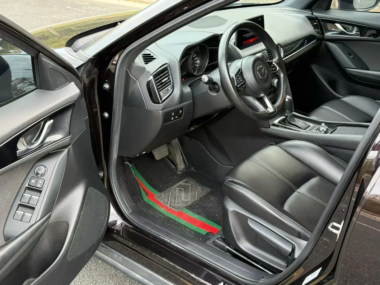 2021 MAZDA CX-4 thumbnail 3