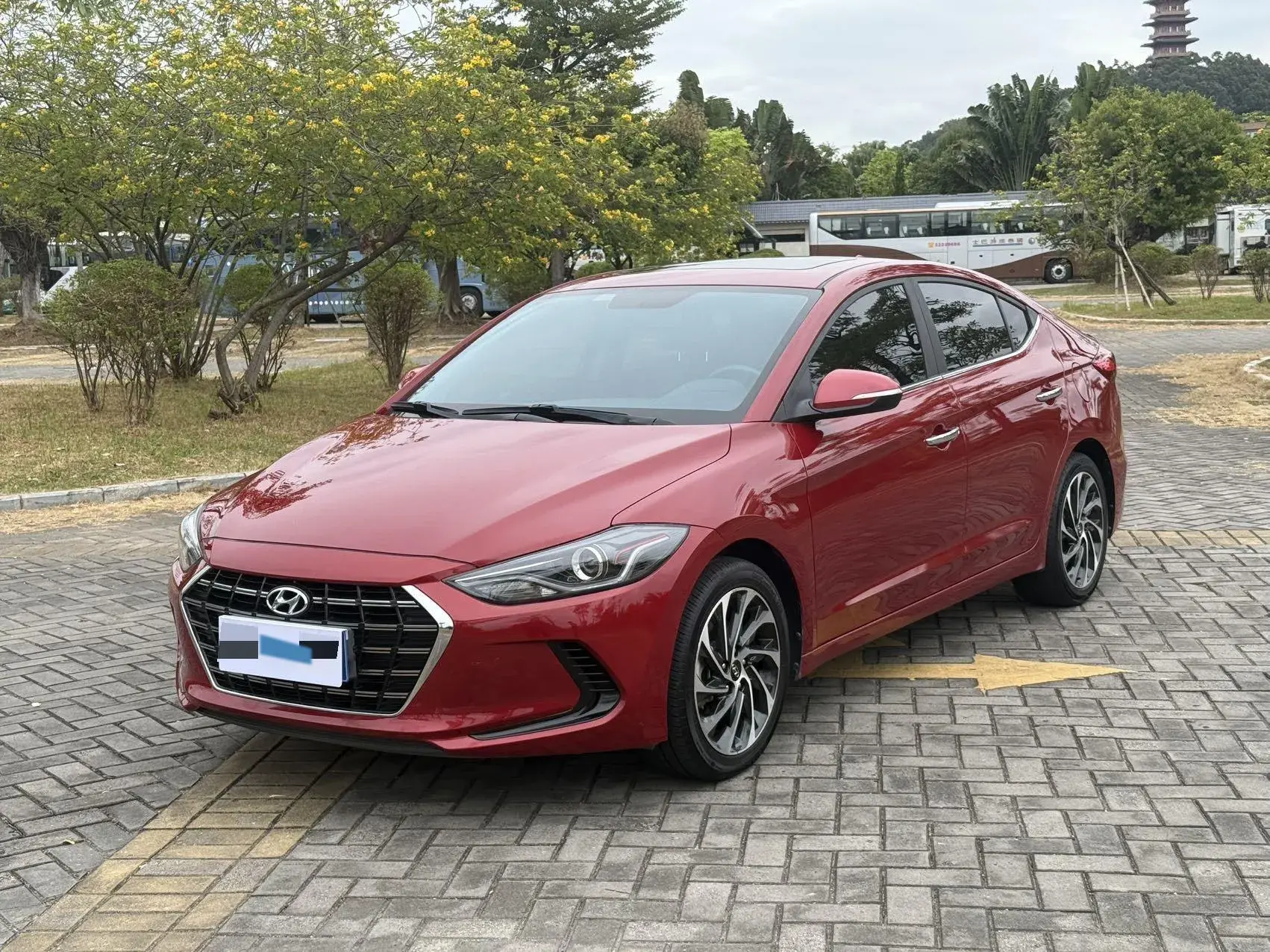 2020 HYUNDAI ELANTRA view 1