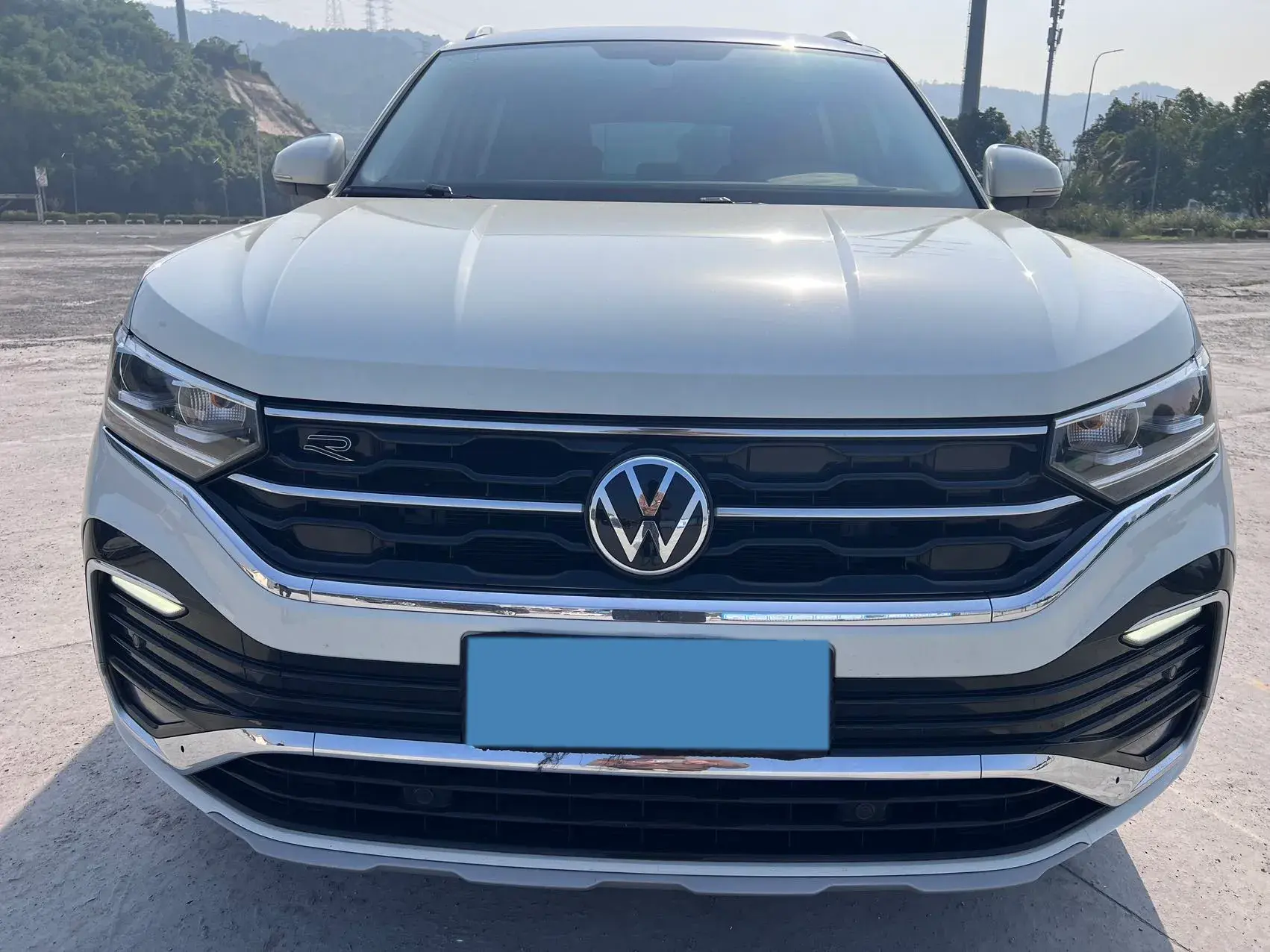 2020 VOLKSWAGEN TAYRON thumbnail 2