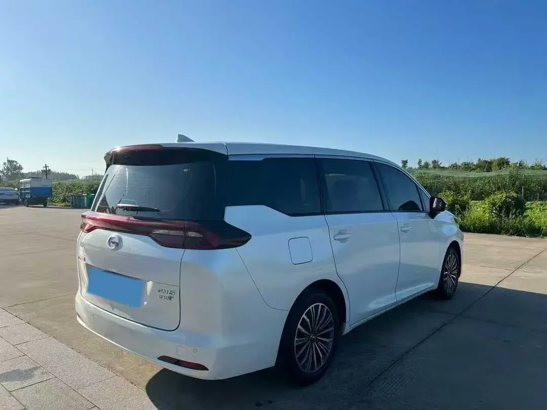 2021 GAC TRUMPCHI thumbnail 4