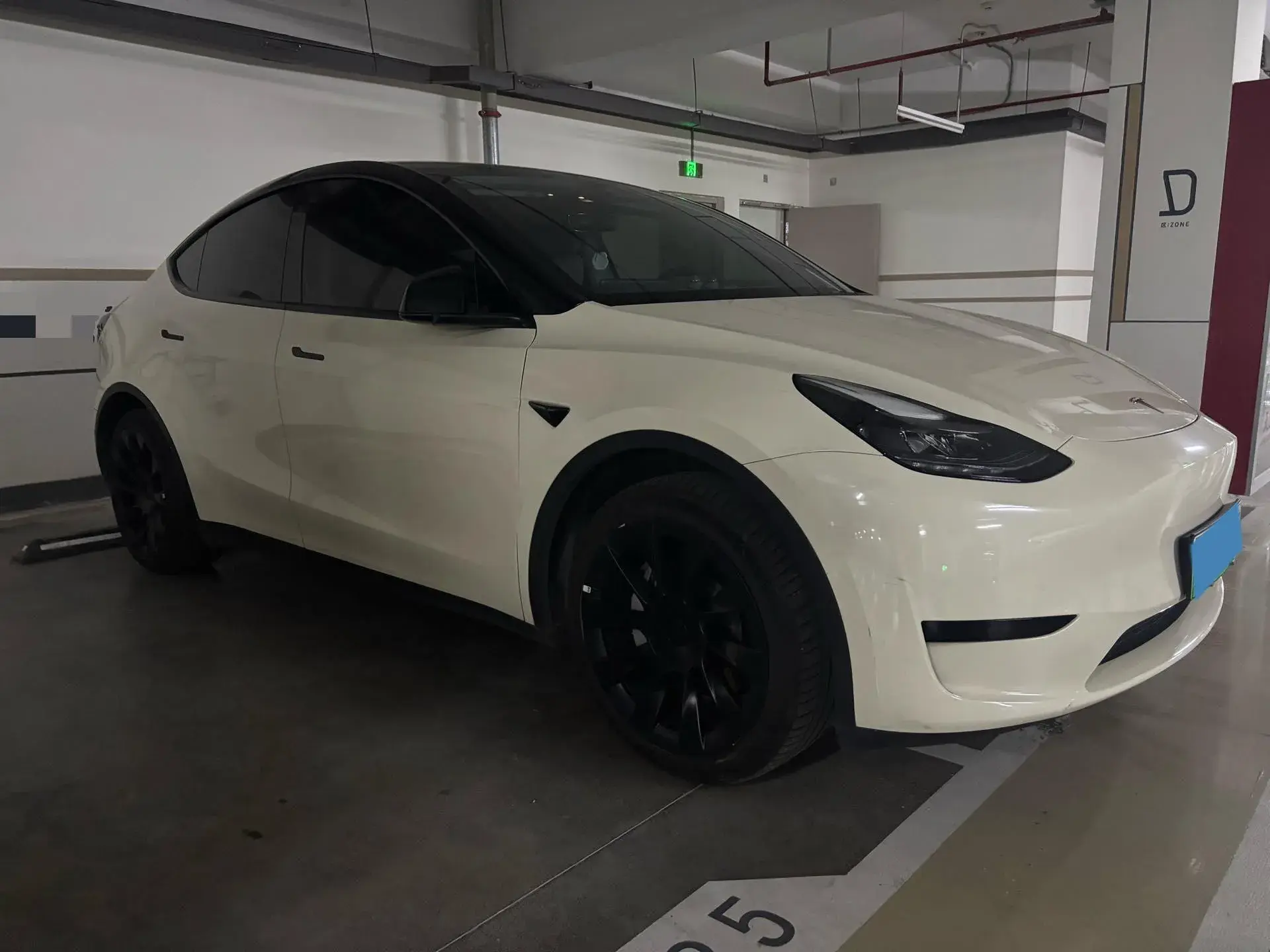 2022 TESLA MODEL thumbnail 2