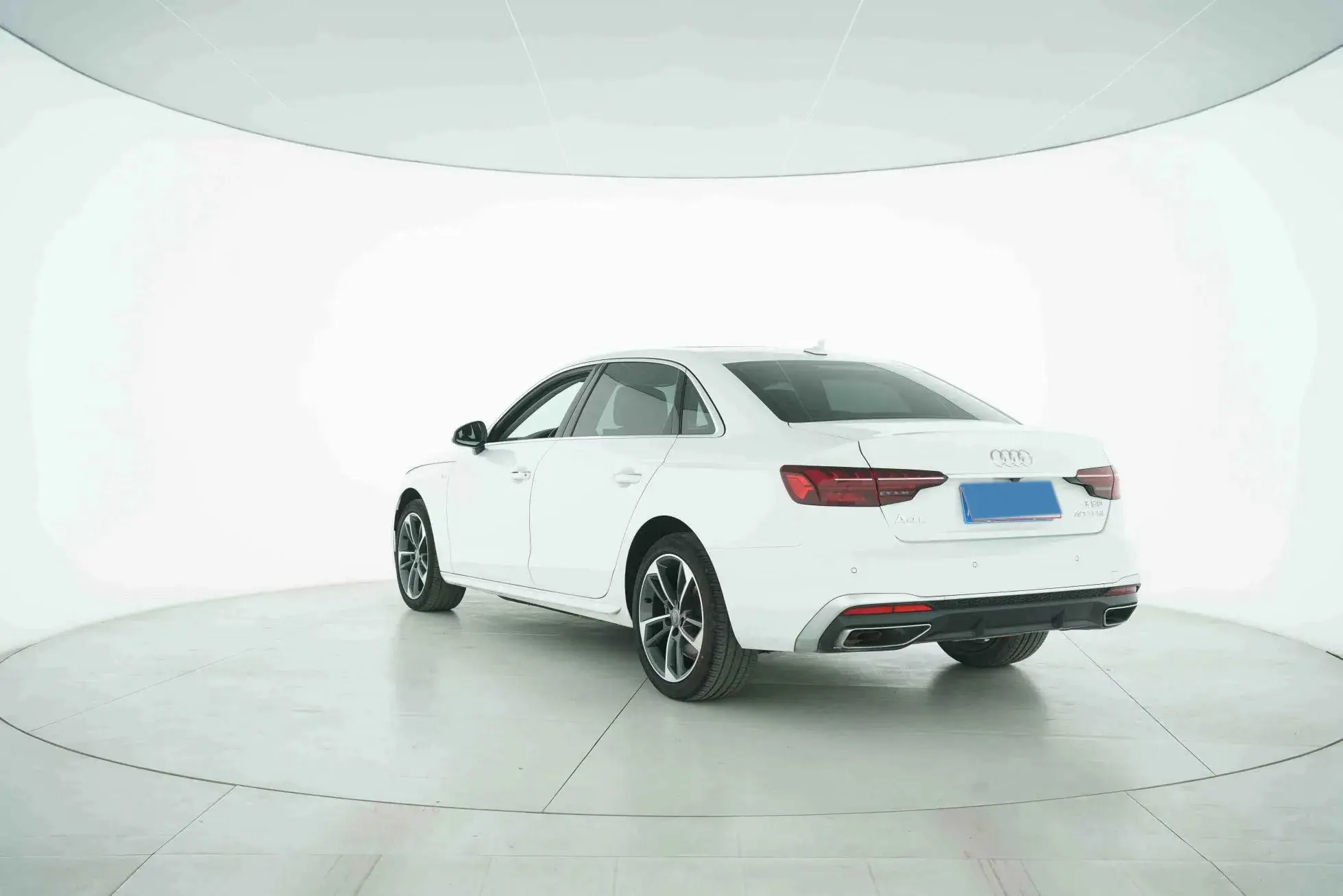 2020 AUDI A4L thumbnail 4