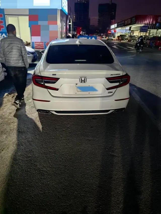 2022 HONDA ACCORD thumbnail 3