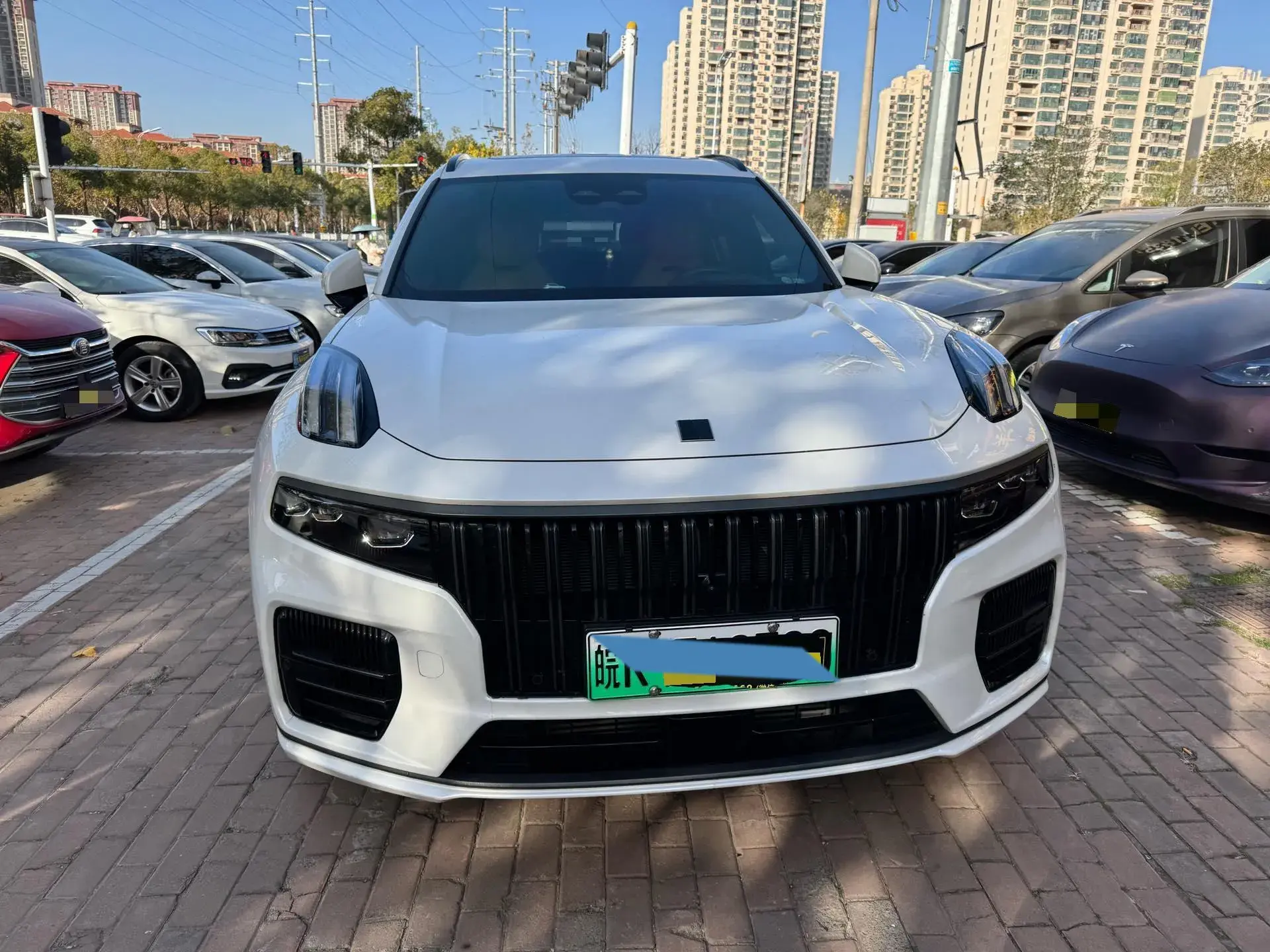 2021 LYNK&CO 09 thumbnail 2