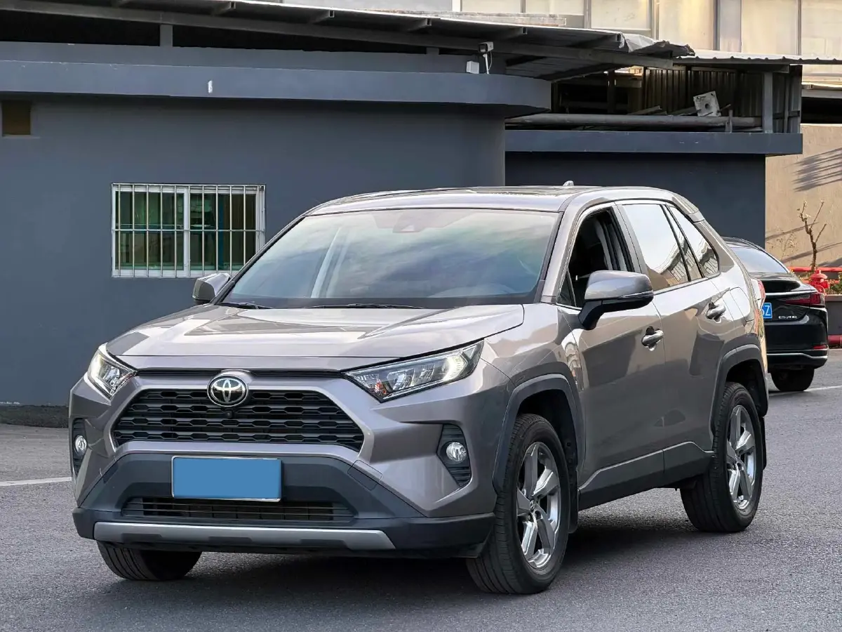 2021 Toyota RAV4 2.0L 171HP L4 CVT