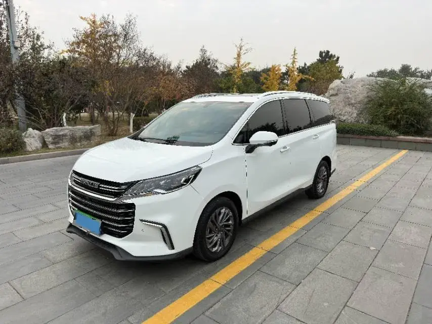 2021 MAXUS G50 view 1