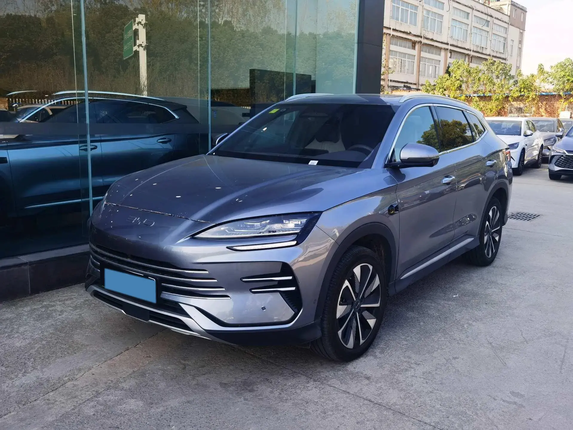 2025 BYD SONG view 1