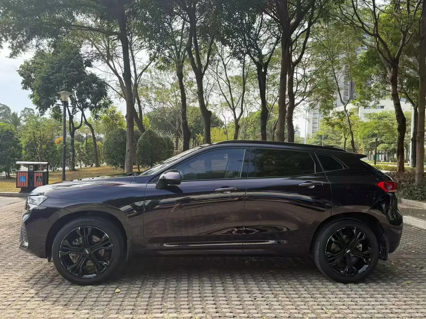 2017 ZOTYE T700 thumbnail 3