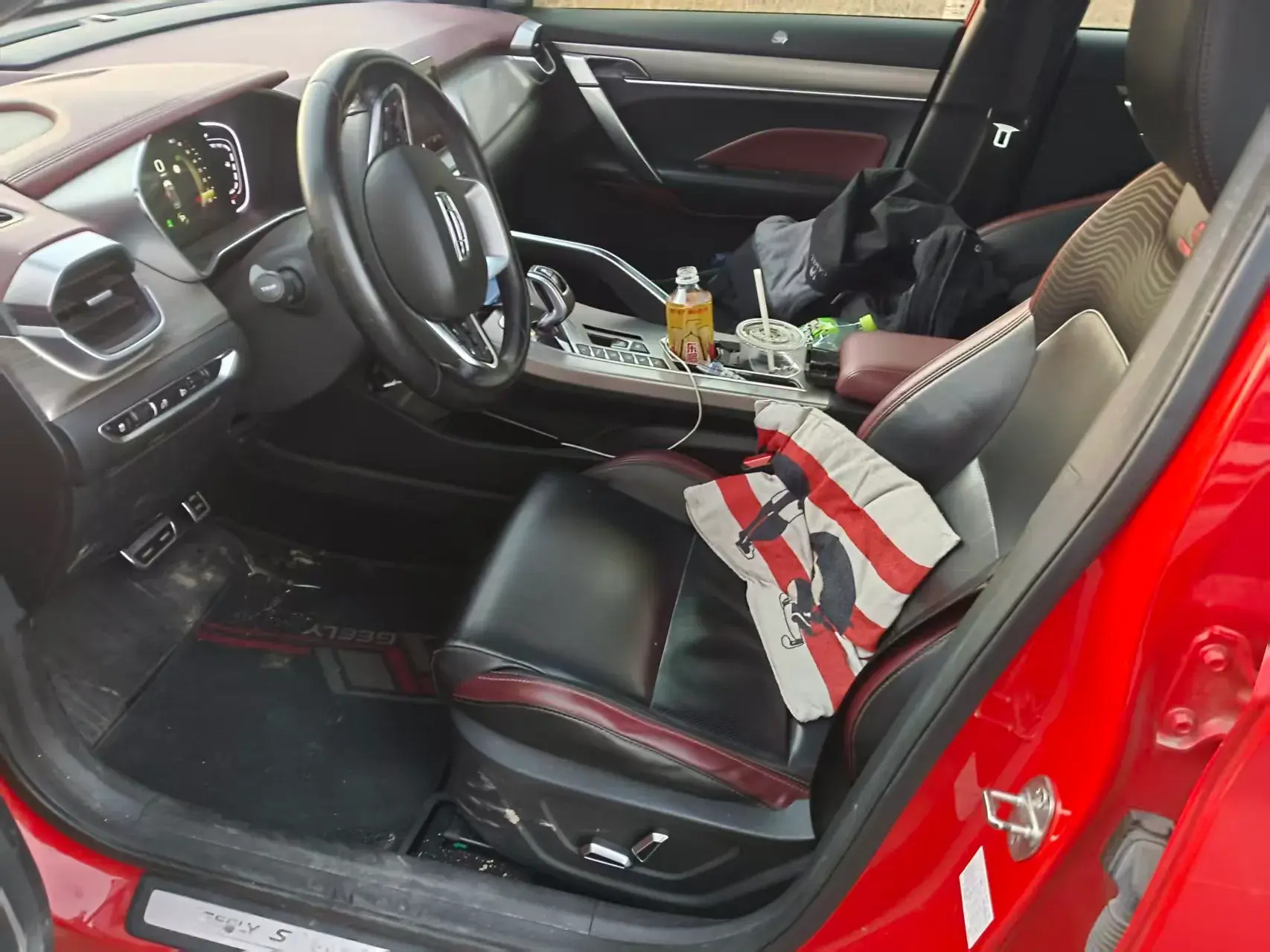 2019 GEELY COOLRAY thumbnail 3