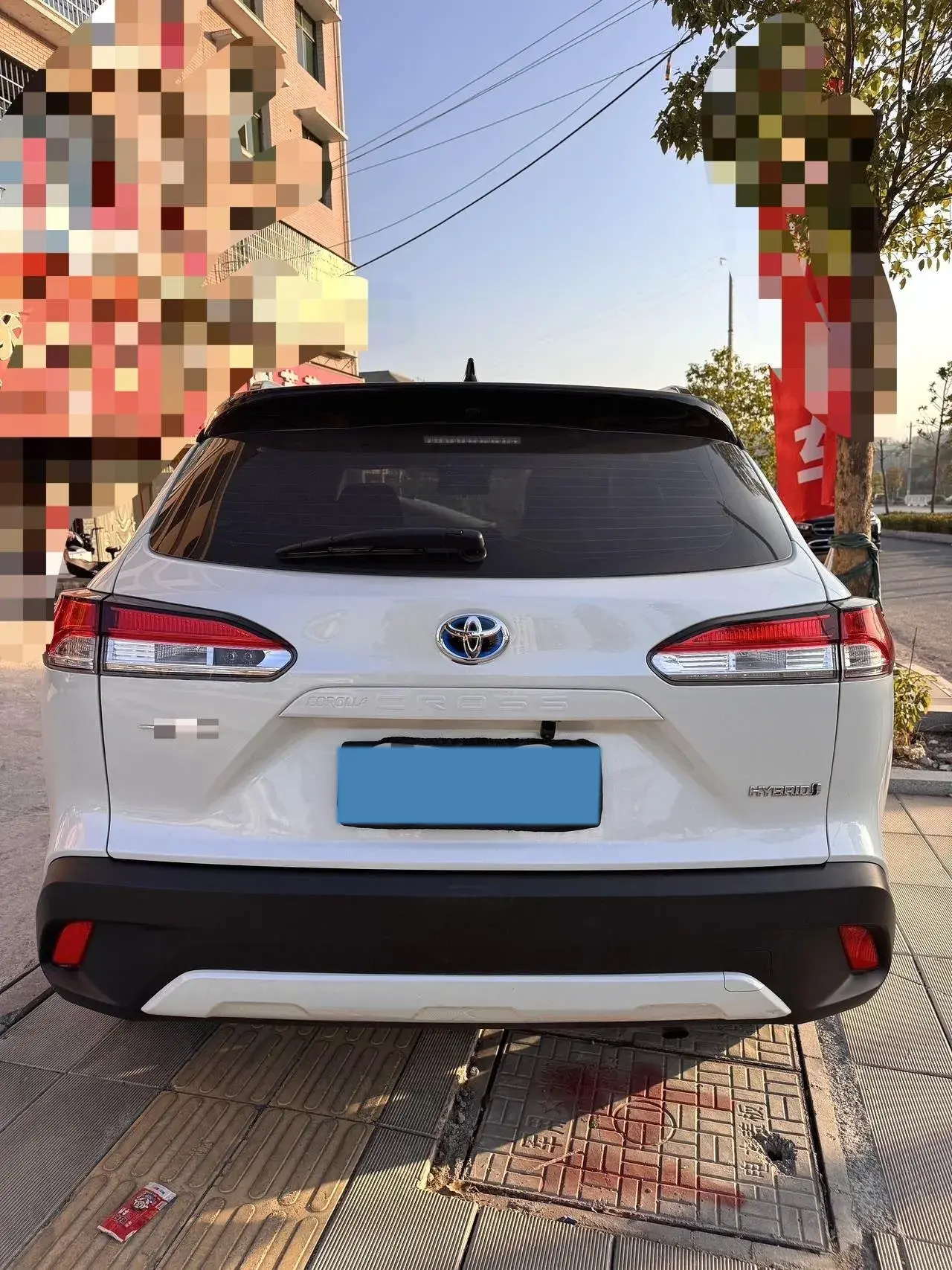 2023 TOYOTA COROLLA thumbnail 3