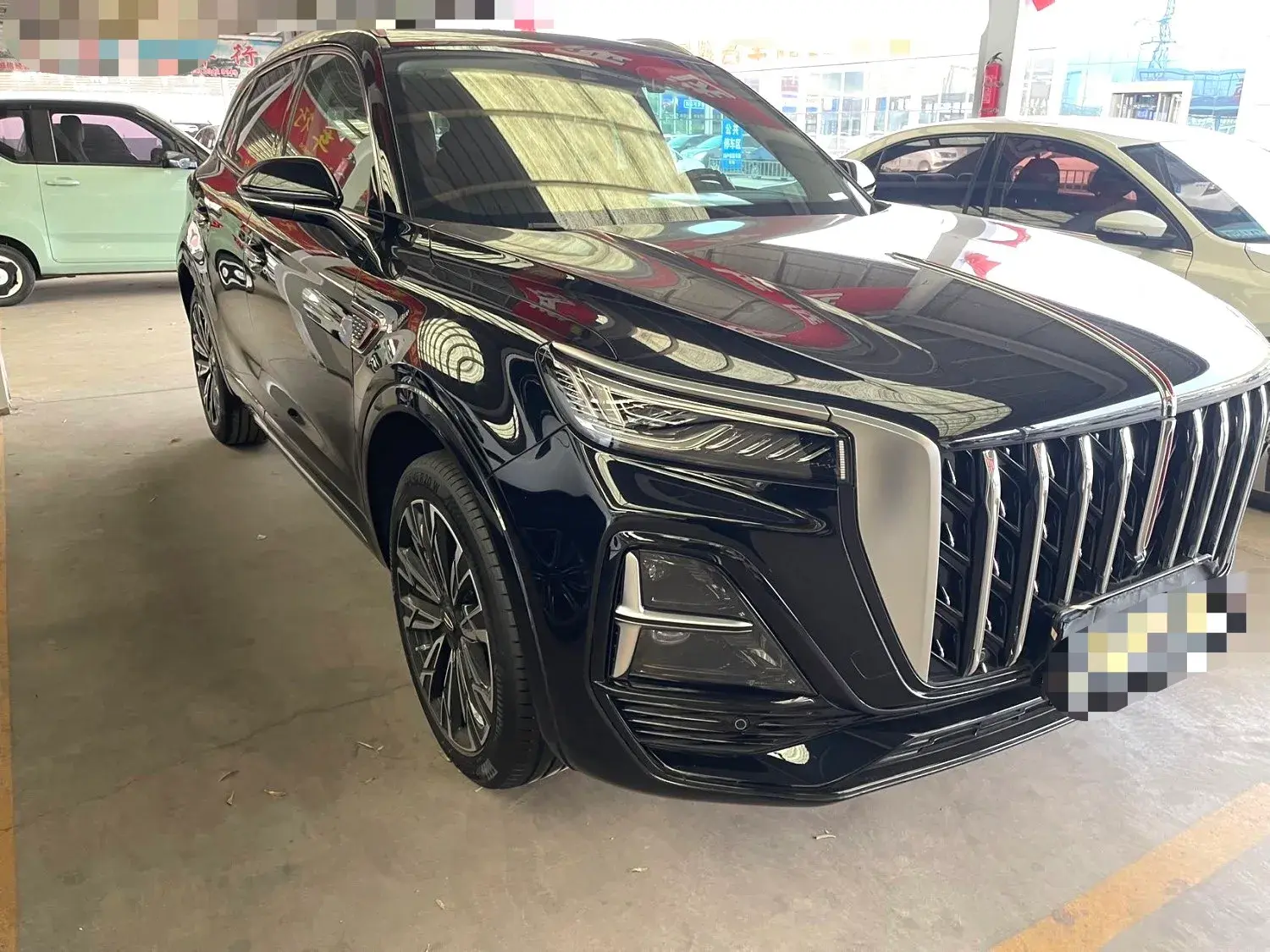 2025 HONGQI HS5 thumbnail 3