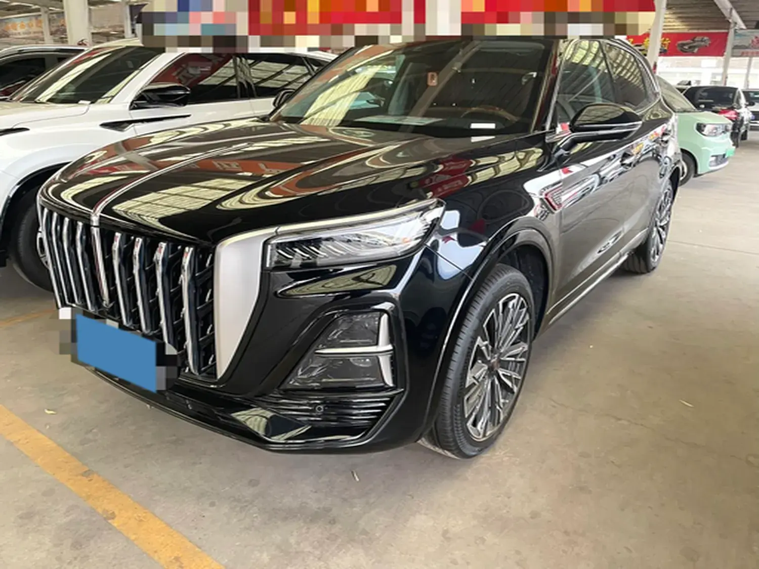 2025 HONGQI HS5 view 1