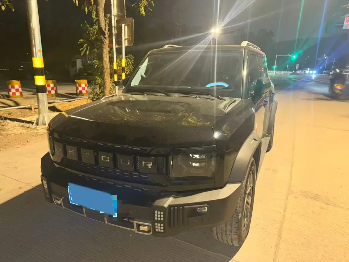 2025 Jetour Traveller 2.0T 254HP L4 7DCT