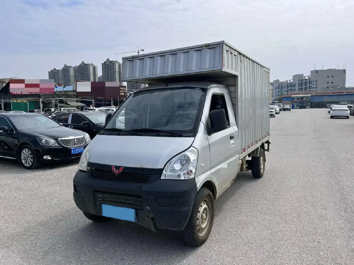 2020 WuLing RongGuang Mini Truck 1.5L 99HP L4 5MT