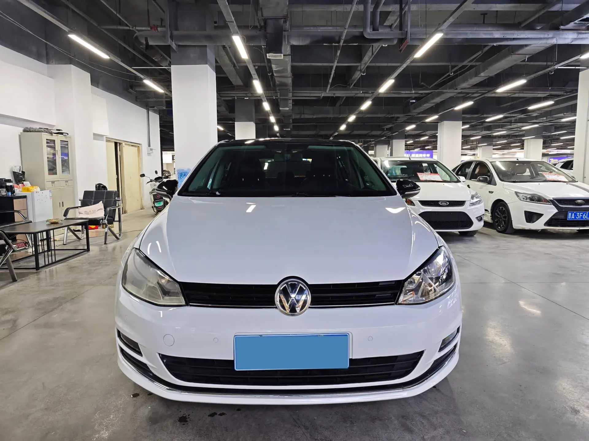 2017 VOLKSWAGEN GOLF thumbnail 2