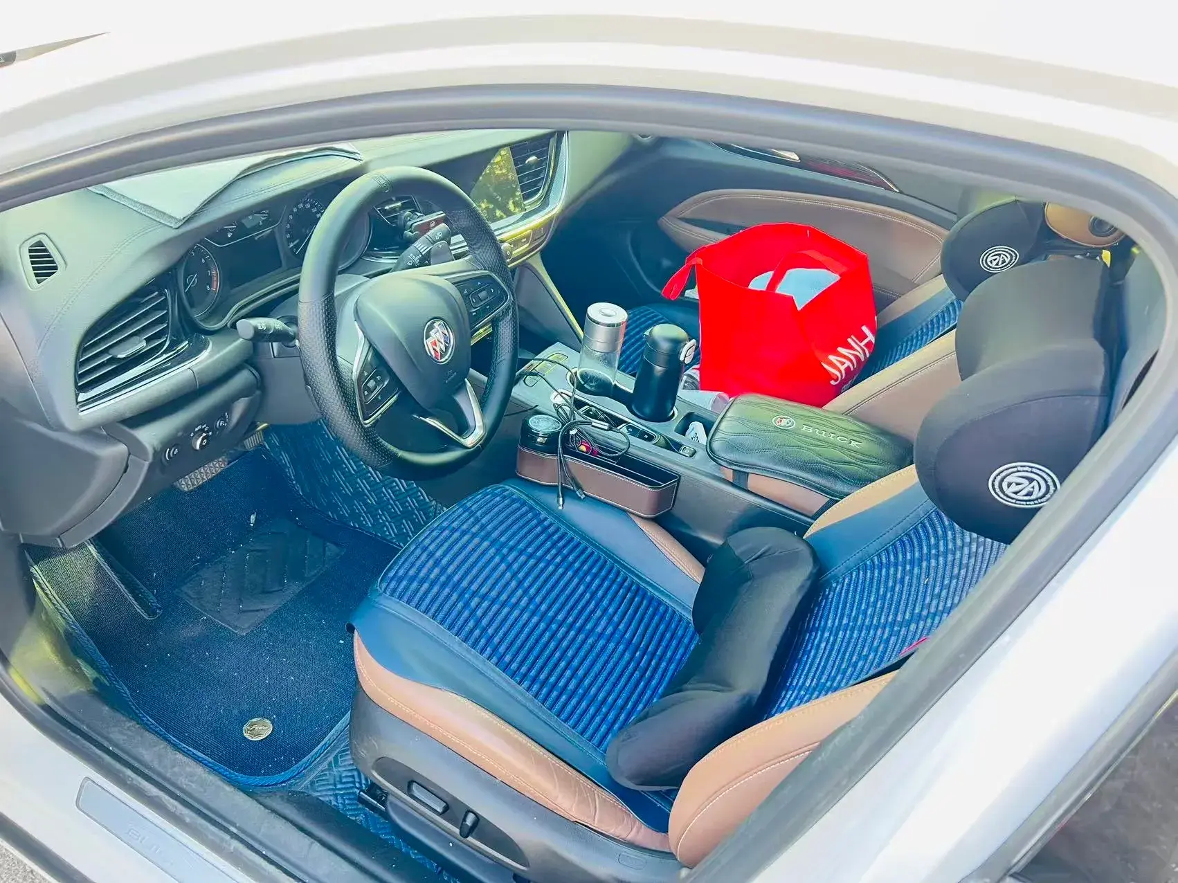 2022 BUICK REGAL thumbnail 2