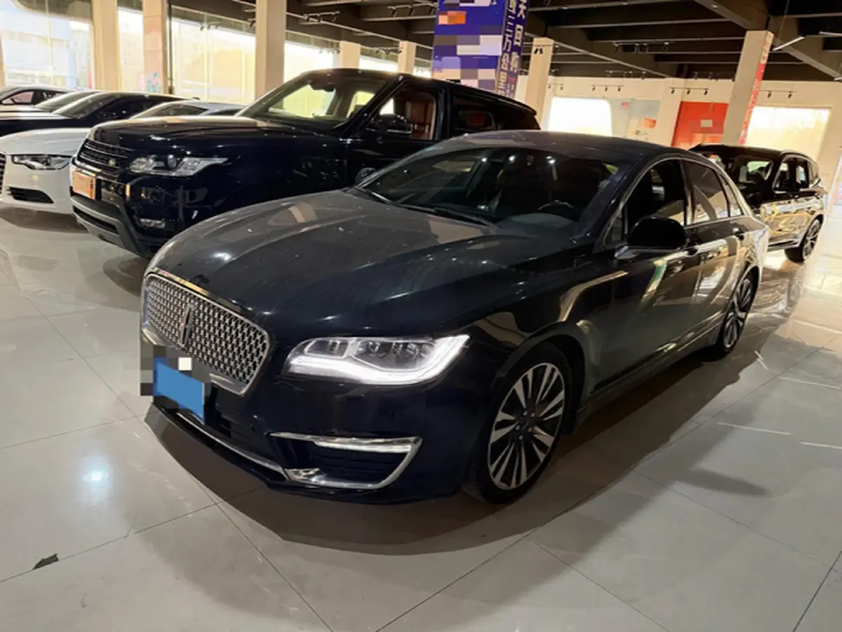 2019 Lincoln MKZ 2.0L 137HP L4 E-CVT Hybrid