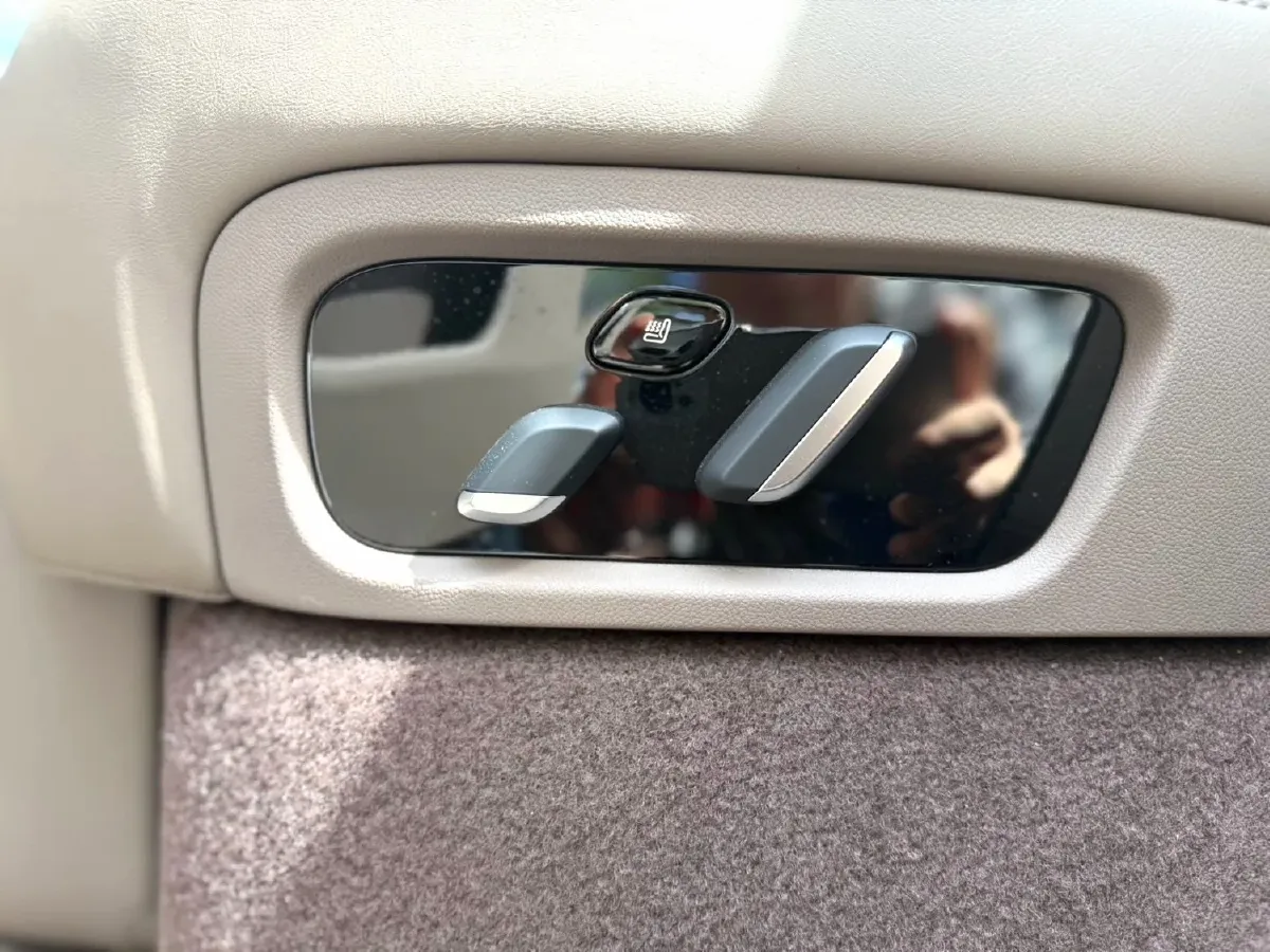 2024 HIMA AITO M9 1.5T 152HP L4 REEV 52KWH,autocango,china used car exporter,china ev exporter,chinese used car exporter,chinese used ev exporter