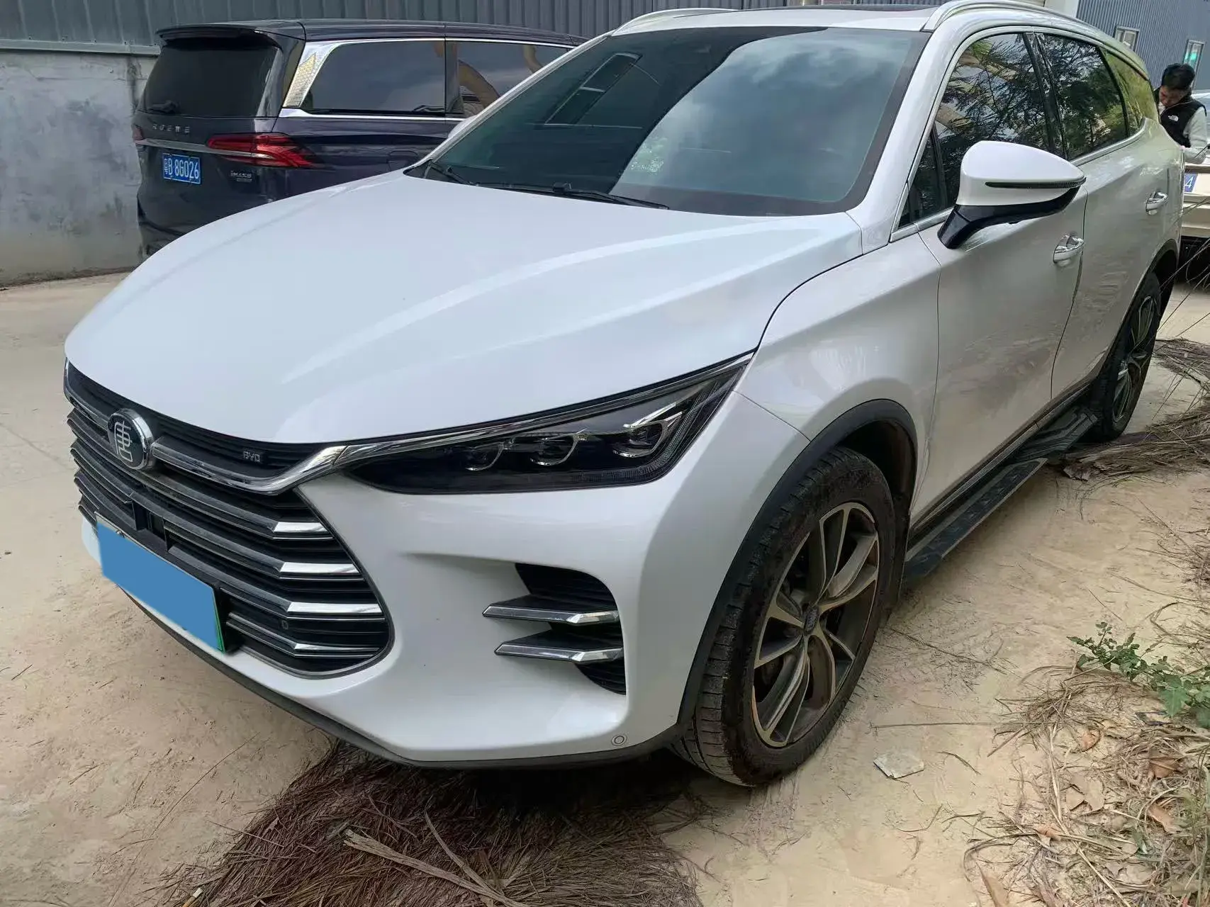 2018 BYD TANG view 1