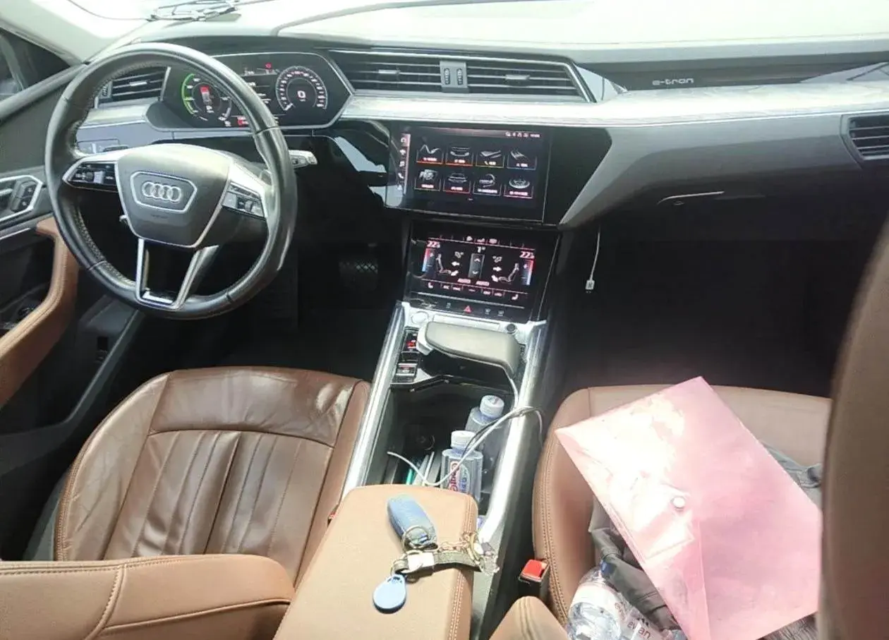 2019 AUDI E-TRON thumbnail 4