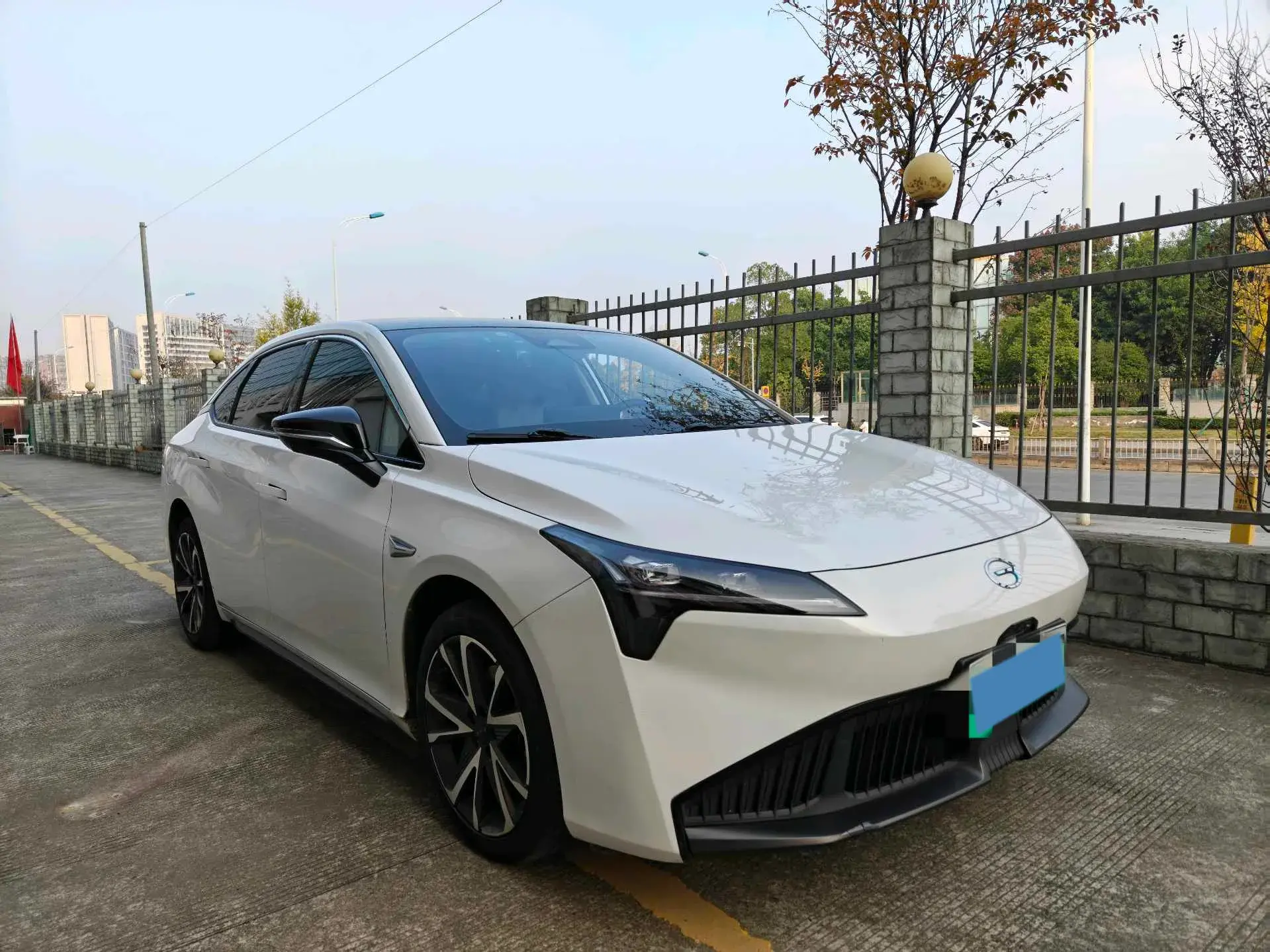 2022 AION S thumbnail 3