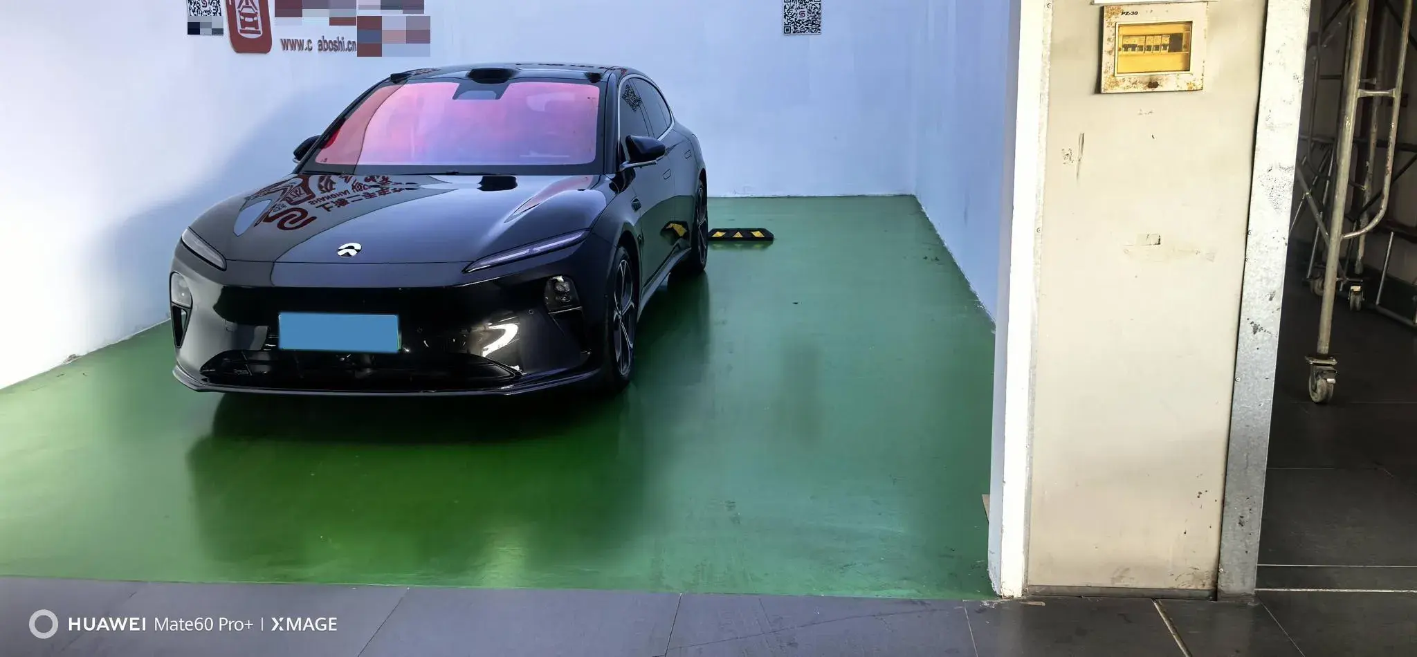 2025 NIO ET5T view 1