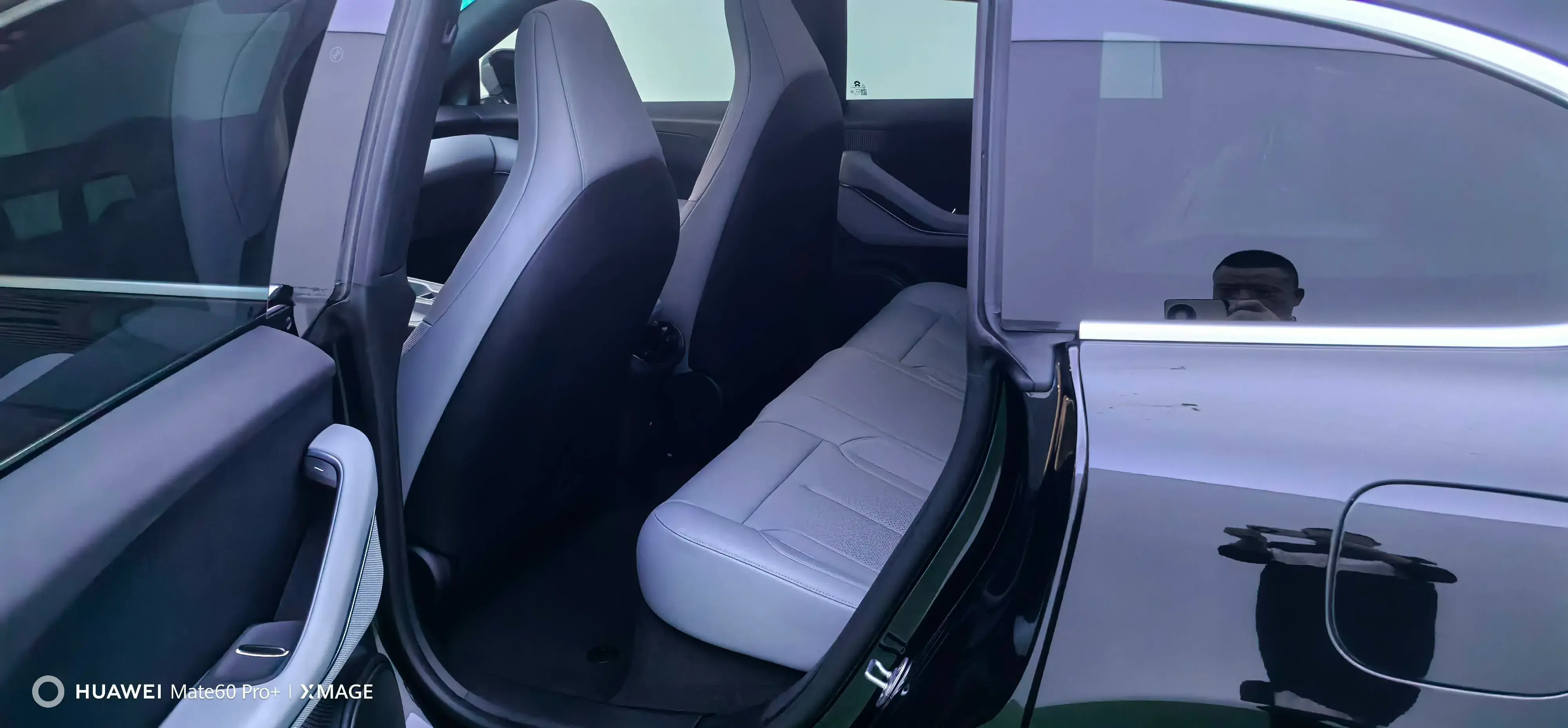 2025 NIO ET5T thumbnail 4