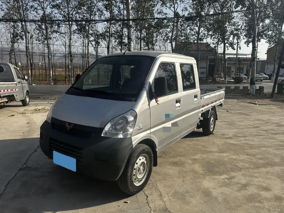 2021 WuLing RongGuang Mini Truck 1.2L 76HP L4 5MT